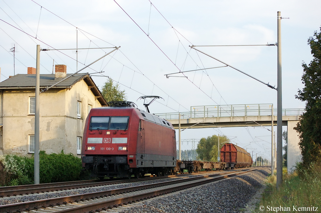 101 130-3 mit einem kurzem gemischtem G�terzug in Vietznitz Richtung Friesack(Mark) unterwegs. 17.09.2011