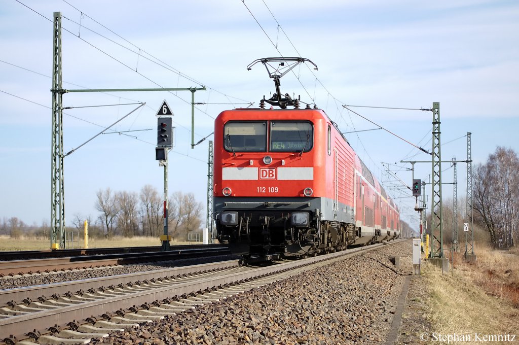 112 109 mit dem RE4 (RE 37311) nach J�terbog in Friesack(Mark). 23.03.2011 Netten Gr�� zur�ck! 