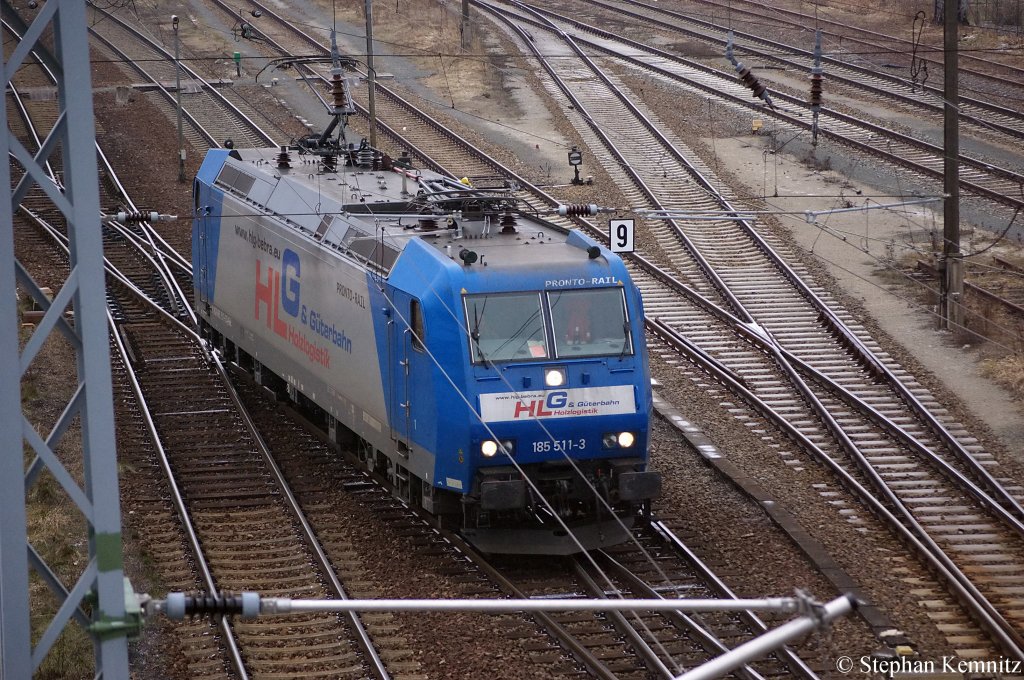 185 511-3 von der HLG, Holzlogistic und G�terverkehr als Lz in Falkenberg(Elster). 19.02.2011