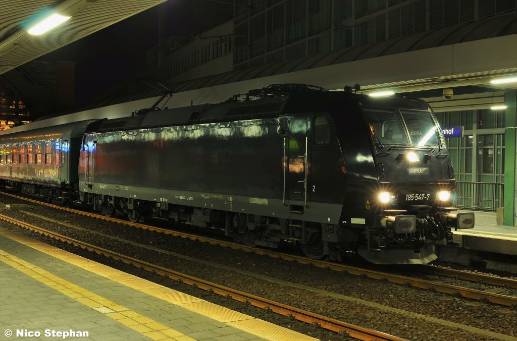 185 547-7 der Press mit einem Sonderzug,Berlin Ostbahnhof (11.03.11)