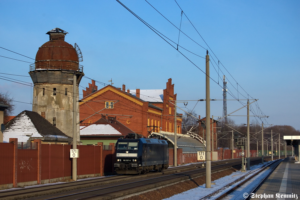 185 557-6 MRCE Dispolok GmbH f�r CFL Cargo Deutschland GmbH als Lz in Rathenow in Richtung Stendal unterwegs. 08.02.2012