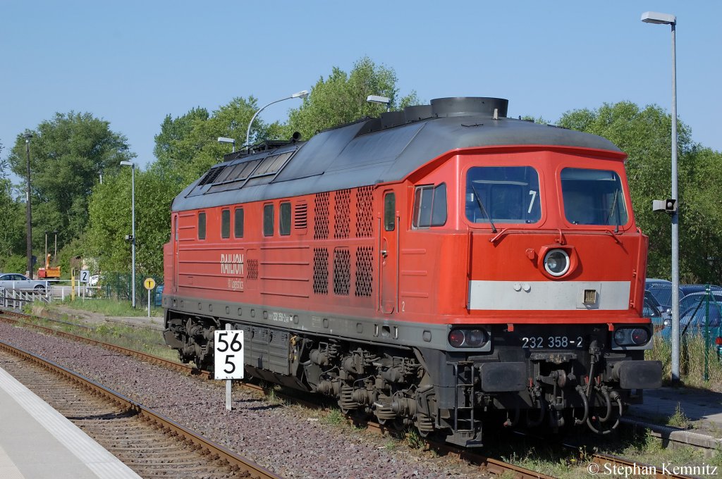 232 358-2 stand am Brandenburger Hbf und fuhr sp�ter nach Brandenburg Altstadt und holte dort einen G�terzug ab. 05.05.2011