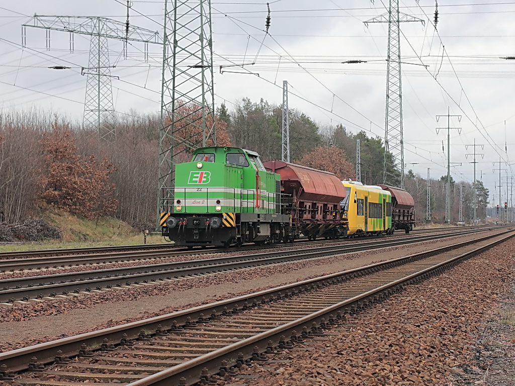 293 025-3 Lisa 2 der Erfurter Bahn bei einer �berf�hrungsfahrt am 09. Januar 2012 auf dem s�dlichen Berliner Au�enring in Diedersdorf. Netten Gru� zur�ck! 