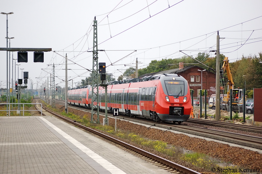 442 210/710 & 442 211/711 f�r DB-Regio in Rathenow Richtung Wustermark unterwegs. 05.10.2011