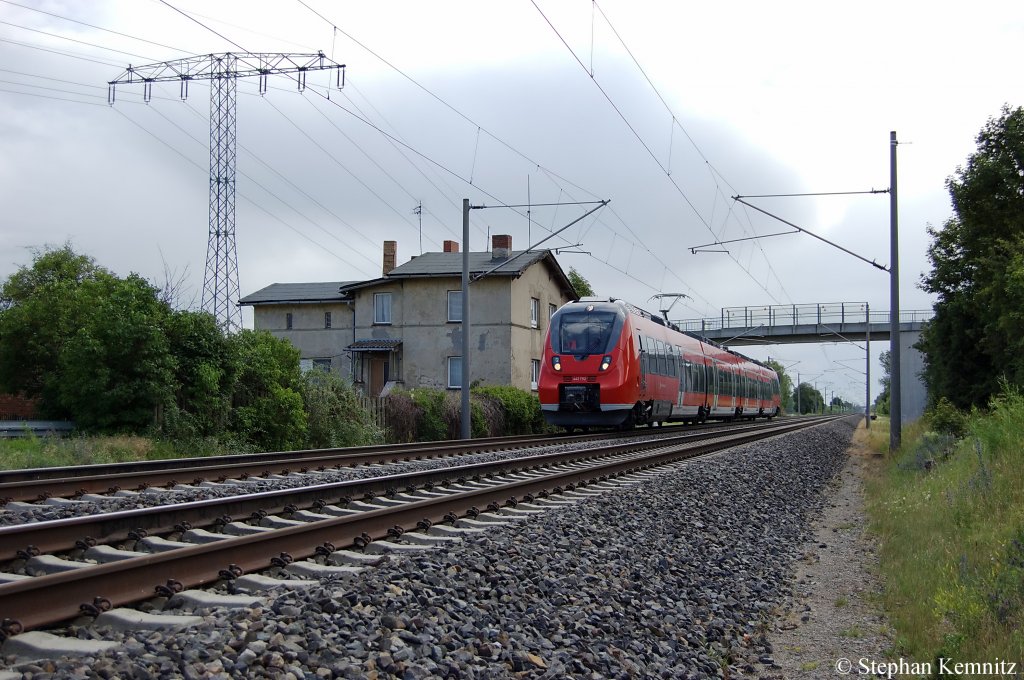 442 752 S-Bahn N�rnberg in Vietznitz und f�hrt nach Wittenberge. 24.06.2011