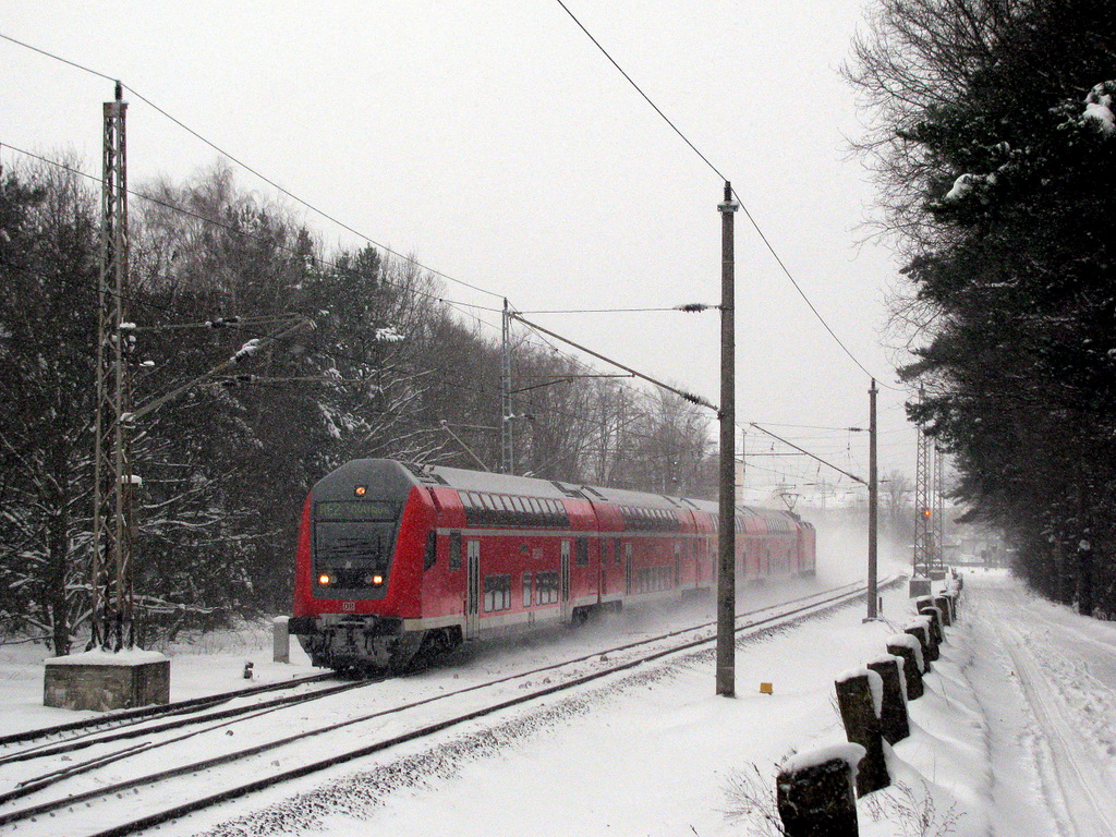Ein RE 2 von Rathenow nach Cottbus am 09.01. in Bestensee mit + 20.