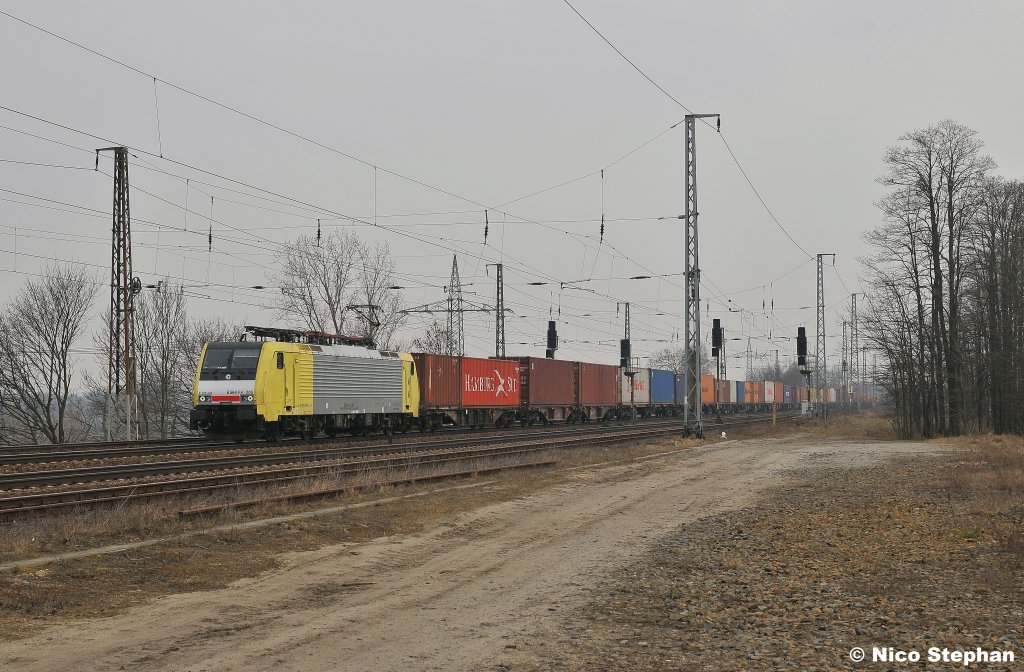 ES 64 F4-205 hatte wieder mal einen Containerzug am Haken,Saarmund (15.03.11)