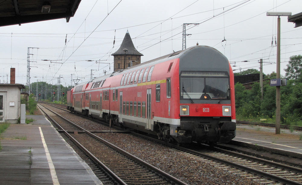 Hier zu sehen der Steuerwagen vom RE15 von Dresden Hbf nach Hoyerswerda. Ruhland den 04.07.2011