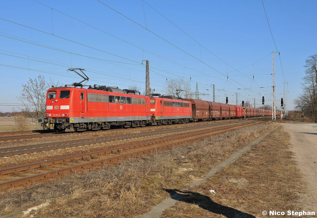 Mittlerweile selten aber sch�n! 151 094-0 & 151 104-7 mit dem leeren Erzzug von Ziltendorf nach Hansaport,Saarmund (08.03.11)