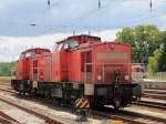 Am 22. Juli 2012 stehen abgestellt 298 302-1 und 298 330-2  der DB Schenker Rail Deutschland AG Berlin in K�nigs Wusterhausen.