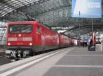 112 108 und ihre verendete Kollegin bespannten den 15 Minuten versp�teten RE 2 nach Rathenow am 16.01.2010 und wurden im Berliner Hbf.