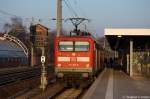 112 102-9 mit dem RE2 (RE 37385) nach K�nigs Wusterhausen in Rathenow.