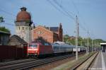 120 140-9 mit dem IC 1225 von Berlin Hbf(tief) nach K�ln Hbf in Rathenow.