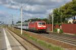 120 132-6 mit dem EC 249 von L�neburg nach Krakow Glowny in Rathenow.