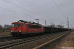155 150-6 war mit einem Rolldachwagenzug nach Spreewitz am B� 72 unweit von Priort unterwegs (18.03.11)