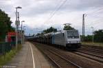 185 677-2 Railpool GmbH f�r PCT - Private Car Train GmbH mit einem VW Autotransportzug in Saarmund und fuhr in Richtung Genshagener Heide weiter.