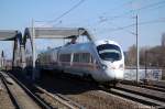 411 578-8  Ostseebad Warnem�nde  als ICE 1611 von Warnem�nde nach M�nchen in Berlin-Pankow.