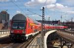 RE1 (RE 18179) von Berlin-Charlottenburg nach Frankfurt(Oder), verl�sst hier den Berliner Hbf und gezogen hatte die 114 034-2.