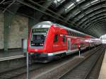 S Bahnersatzverkehr: Hier zu sehen der Steuerwagen Bad Oldesloe aus Schleswig Holstein mit den dazu passenden  hochflur-Dostos  , welche normalerweise �berhaupt nicht ins Berlin-Brandenburgische