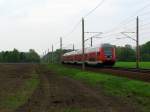 Der n�chste Regio-Vertreter ist dieser RE der am 1.Mai ebenfalls L�pten Richtung Cottbus passiert.