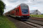 In Friesack(Mark) f�hrt gerade die RE4 (RE 37311) nach J�terbog ein.